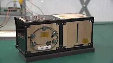 『木造人工衛星』通信できず終わった１号機の打ち上げから５か月...木の特性生かした２号機の開発に奮闘「木造なら地球環境をきれいなままでおける」